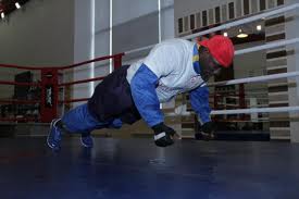 Практика тренувань боксерів включає віджимання