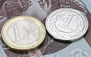 Після того, як Польща вступила до Європейського Союзу, інтерес до долара став менше