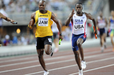 5 вересня 2007, 21:18 Переглядів:   Асафа Пауелл (Ямайка) і Лерой Діксон (США) в фіналі Чемпіонату світу з легкої атлетики в Осаці