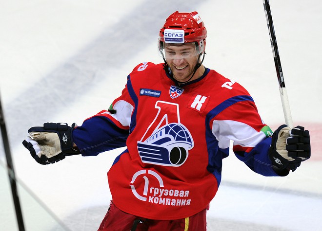 У сезоні-2010/11 був капітаном «Локомотива» і загинув з ярославської командою в авіакатастрофі під Туношна