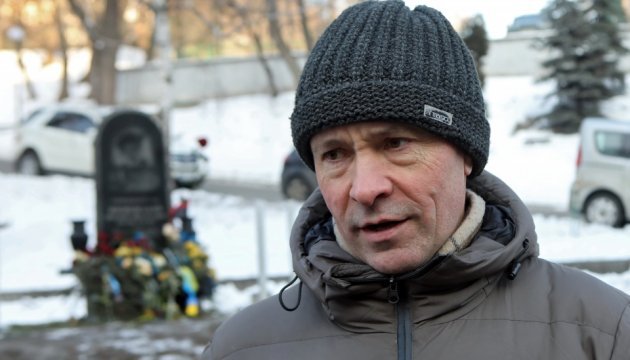 Вручення Міжнародної літературної премії Воїн світла відбулися в Києві, біля пам'ятника Михайлу Жізневськая