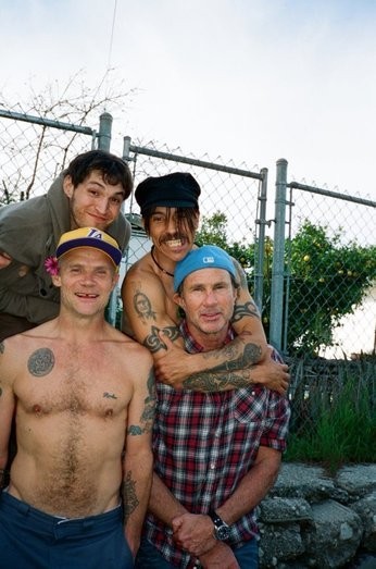 Red Hot Chili Peppers повернулися в студію, для запису нового альбому 12 жовтня 2009 року 16 грудня 2009 року було офіційно оголошено про відхід Фрусчанте з групи через заняття сольною кар'єрою