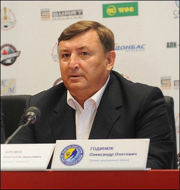 Я задоволений, що довгі переговори, які ми вели з Сергієм Шакуровим, завершилися успіхом і рішенням федерації він призначений генеральним менеджером головної національної команди