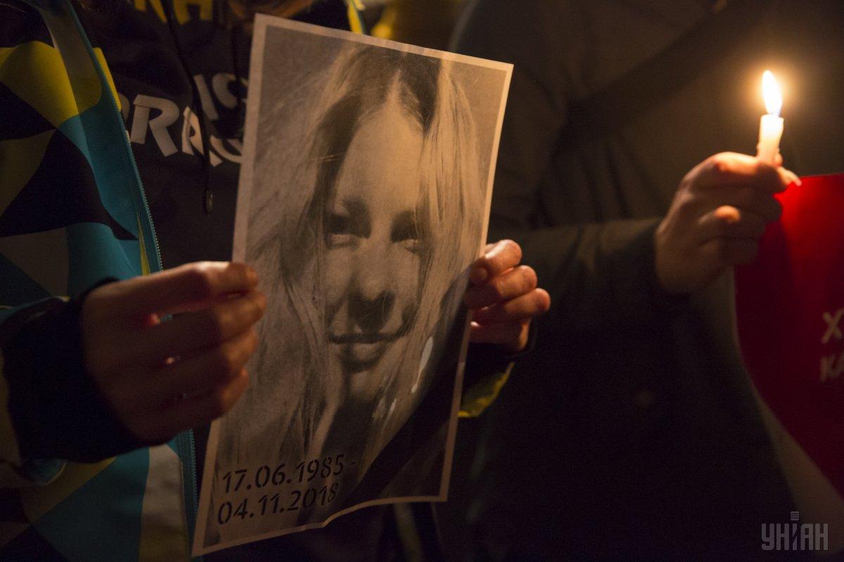 Міський голова Херсона Володимир Миколаєнко заявив, що є певні люди, які раніше бігали під триколорами, а зараз знаходяться під дахом поліції